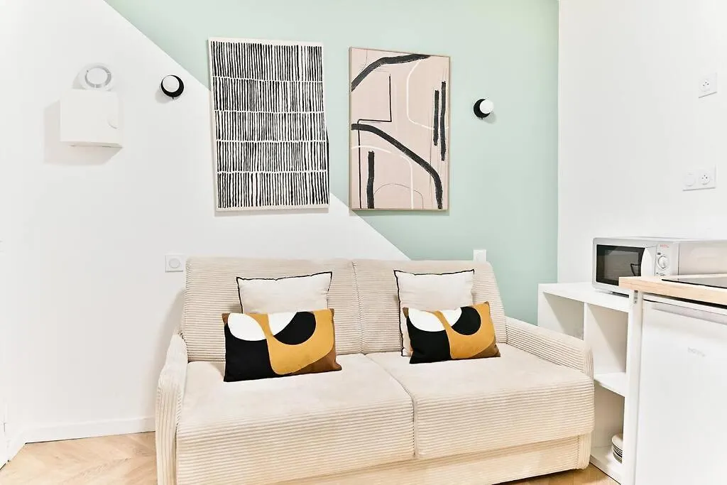 Studio Proche Wagram - III Paris