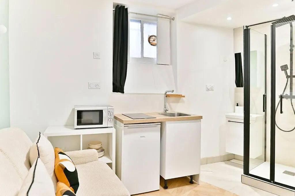Studio Proche Wagram - III Paris Apartment